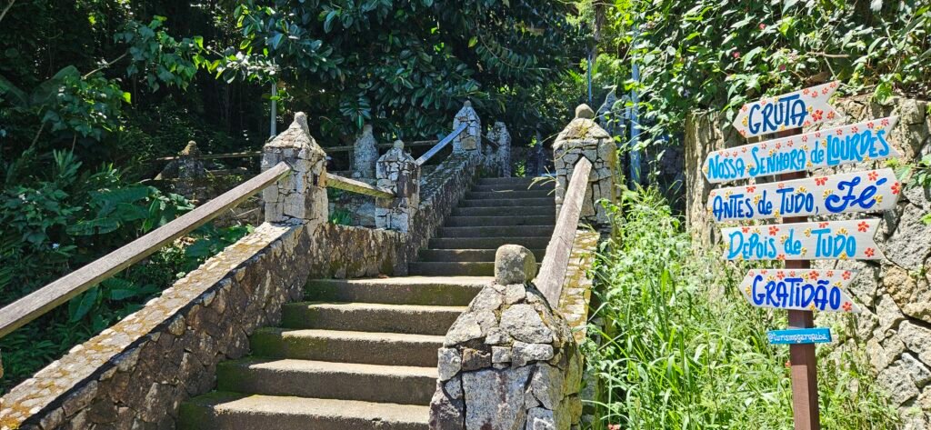Gruta Nossa Senhora de Lourdes